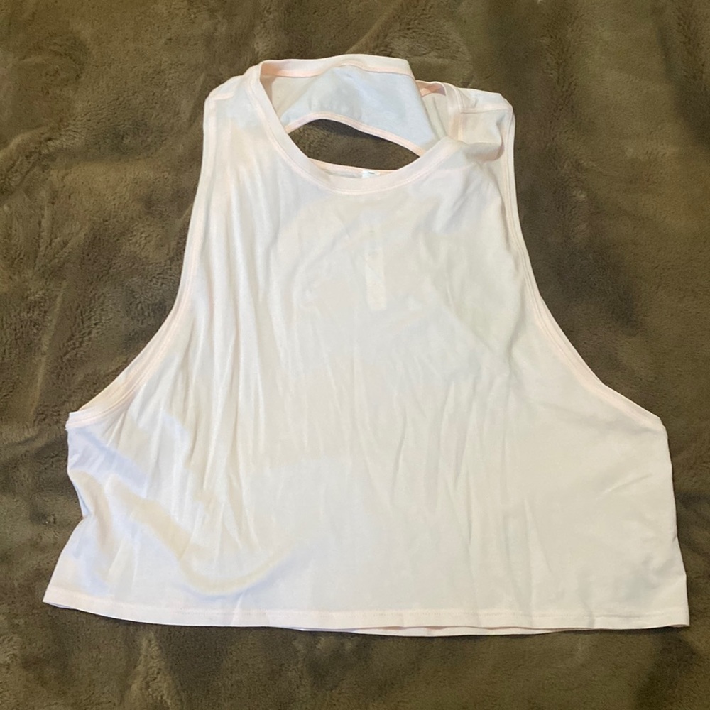 LULULEMON Crop Top. NWOT.